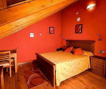 Hotel La Casa Grande Ourense Oda fotoğraf